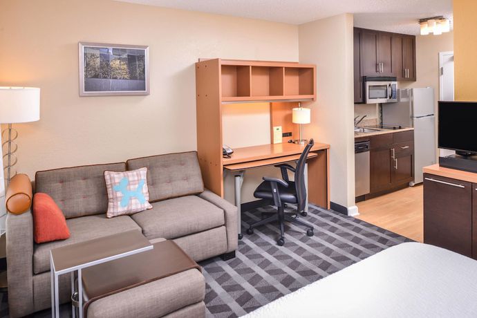 Imagen del bar/restaurante del Hotel Towneplace Suites By Marriott Arundel Mills. Foto 4