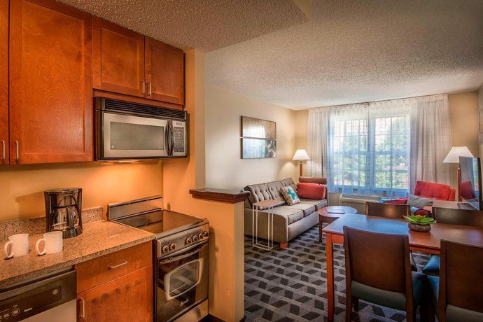 Imagen de la habitación del Hotel Towneplace Suites By Marriott Baltimore Bwi Airport. Foto 16