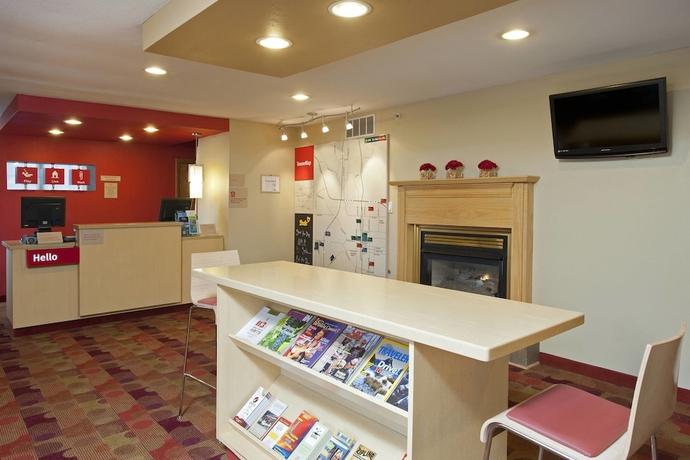 Imagen de los interiores del Hotel Towneplace Suites By Marriott Bloomington. Foto 16