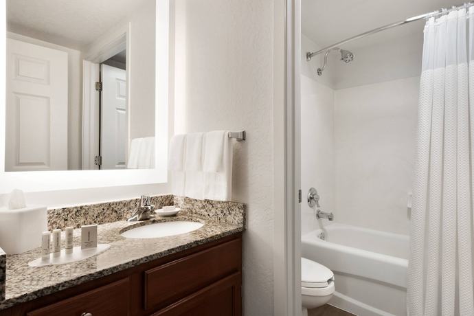 Imagen de la habitación del Hotel Towneplace Suites By Marriott Boca Raton. Foto 15