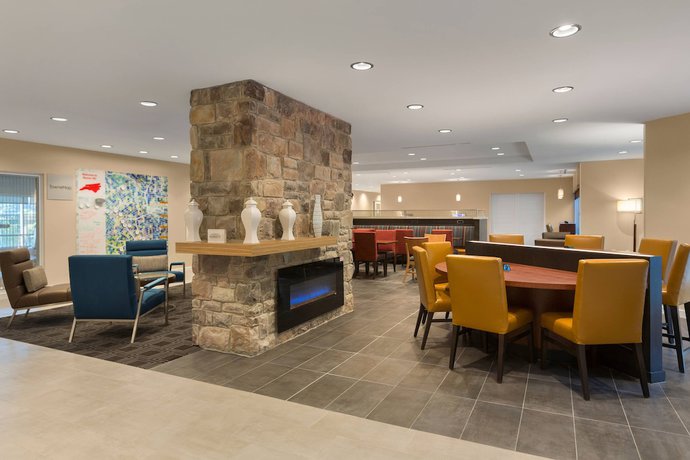 Imagen de los interiores del Hotel Towneplace Suites By Marriott Boone. Foto 18