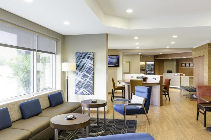 Imagen del bar/restaurante del Hotel Towneplace Suites By Marriott Cedar Rapids Marion. Foto 9