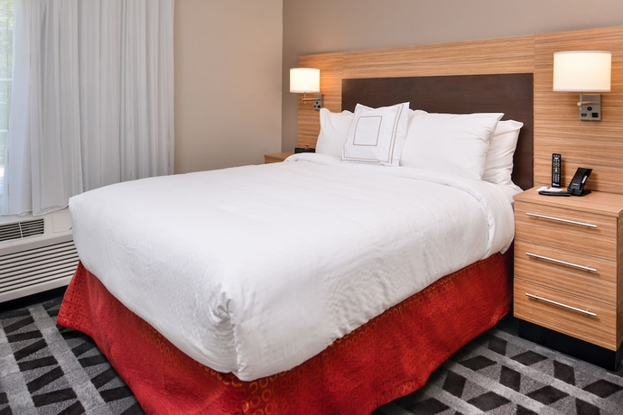 Imagen de la habitación del Hotel Towneplace Suites By Marriott Charleston. Foto 5