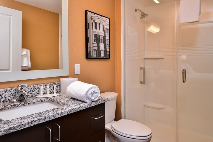 Imagen de la habitación del Hotel Towneplace Suites By Marriott Charleston. Foto 18
