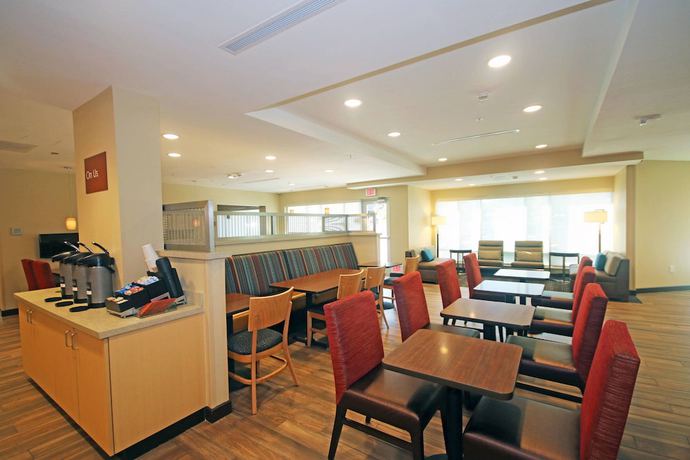 Imagen del bar/restaurante del Hotel Towneplace Suites By Marriott Charleston-north Charleston. Foto 4