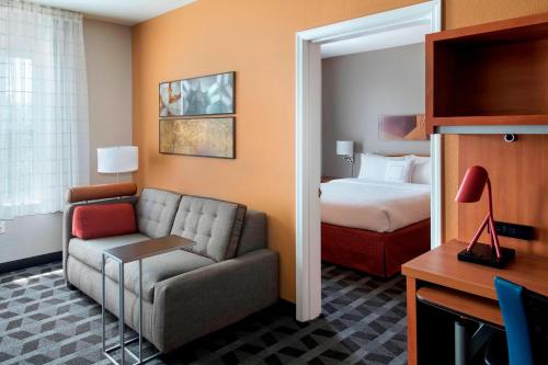 Imagen de la habitación del Hotel Towneplace Suites By Marriott Chicago Lombard. Foto 12