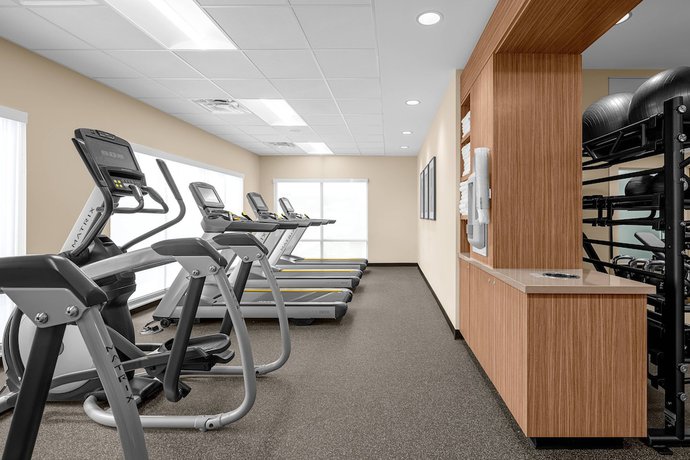 Imagen de los interiores del Hotel Towneplace Suites By Marriott Cincinnati Fairfield. Foto 16