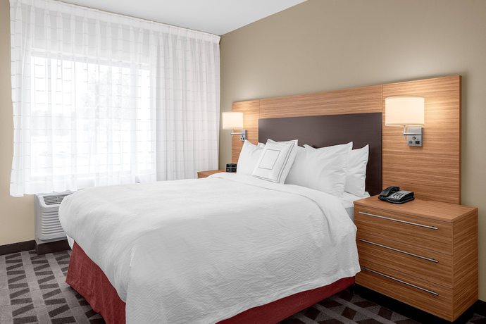 Imagen de la habitación del Hotel Towneplace Suites By Marriott Cincinnati Fairfield. Foto 14