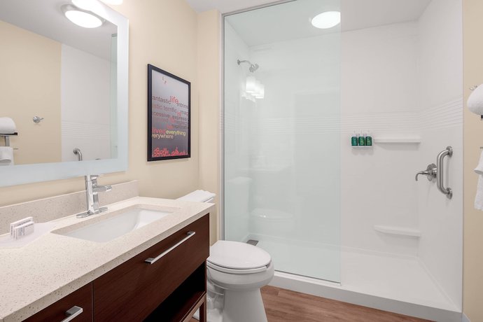 Imagen de la habitación del Hotel Towneplace Suites By Marriott Cincinnati Fairfield. Foto 15