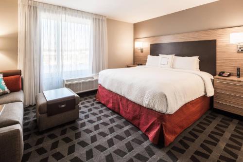 Imagen de la habitación del Hotel Towneplace Suites By Marriott Cleveland. Foto 14