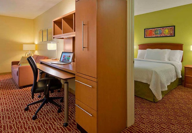 Imagen de la habitación del Hotel Towneplace Suites By Marriott Cleveland Westlake. Foto 7