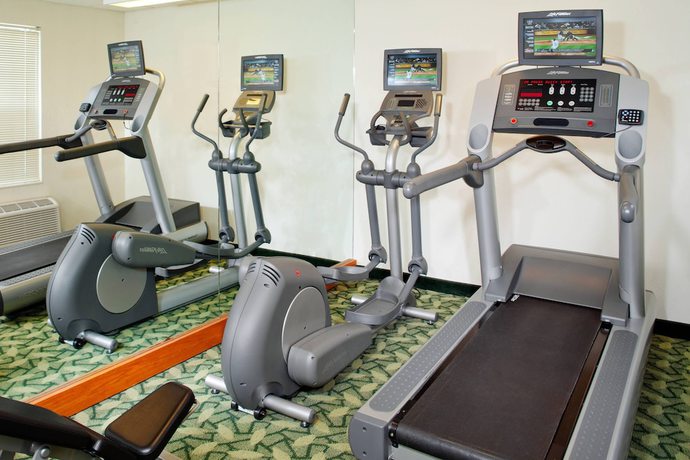 Imagen general del Hotel Towneplace Suites By Marriott Cleveland Westlake. Foto 1