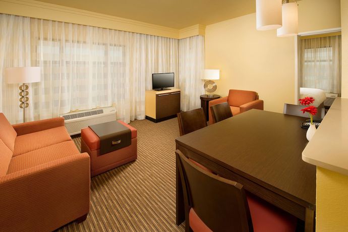 Imagen de la habitación del Hotel Towneplace Suites By Marriott Dallas Dfw Airport N/grapevine. Foto 7