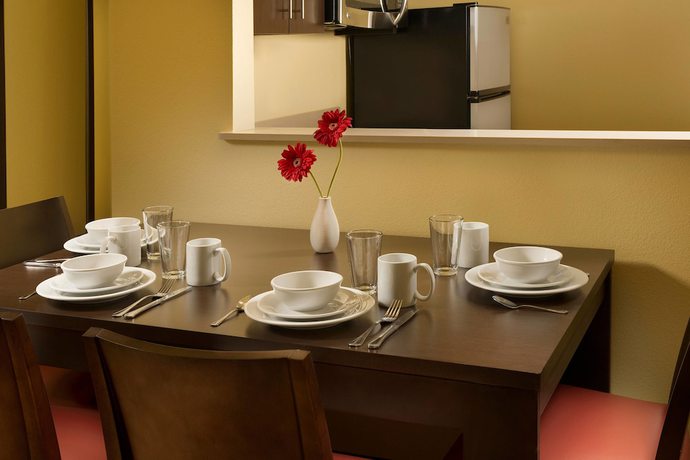 Imagen de la habitación del Hotel Towneplace Suites By Marriott Dallas Dfw Airport N/grapevine. Foto 8