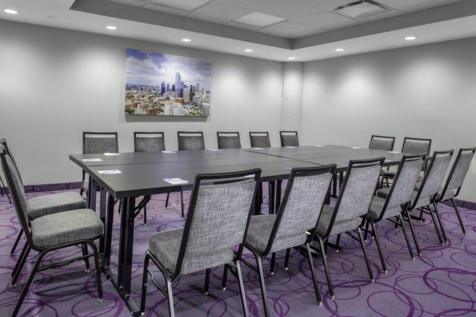 Imagen de los interiores del Hotel Towneplace Suites By Marriott Dallas Downtown. Foto 18