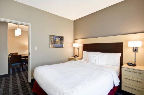 Imagen de la habitación del Hotel Towneplace Suites By Marriott Dallas Lewisville. Foto 18