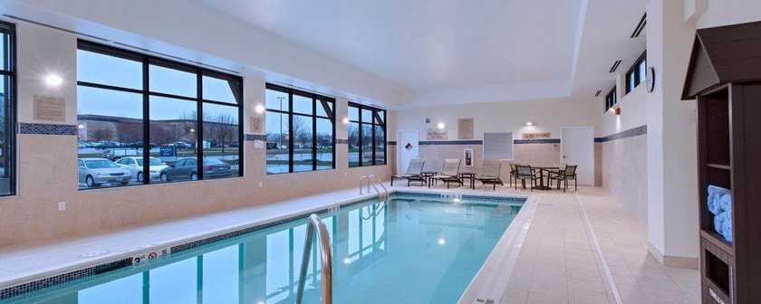 Imagen de la piscina del Hotel Towneplace Suites By Marriott Des Moines West/jordan Creek. Foto 17