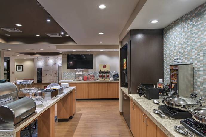 Imagen del bar/restaurante del Hotel Towneplace Suites By Marriott Des Moines West/jordan Creek. Foto 3