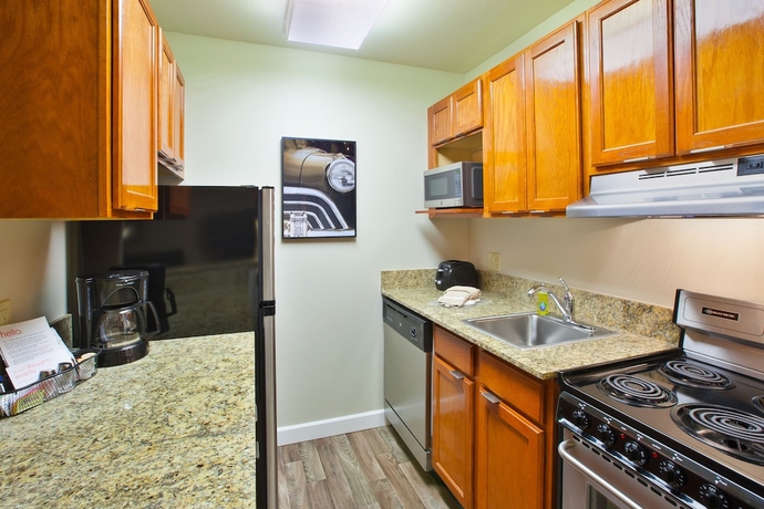 Imagen de la habitación del Hotel Towneplace Suites By Marriott Detroit Dearborn. Foto 2