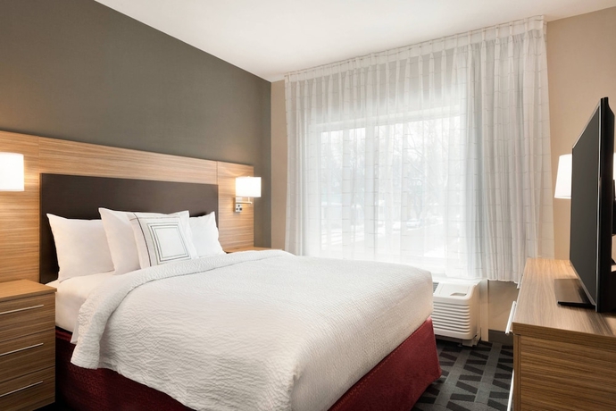 Imagen de la habitación del Hotel Towneplace Suites By Marriott Dubuque Downtown. Foto 14