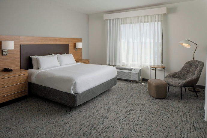 Imagen de la habitación del Hotel Towneplace Suites By Marriott Foley At Owa. Foto 10