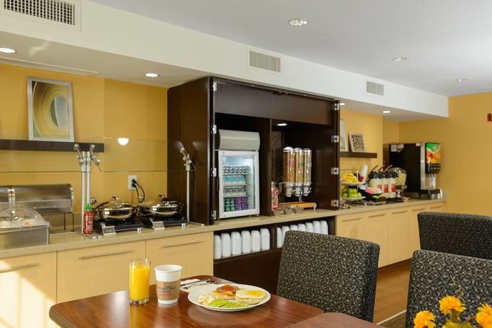 Imagen del bar/restaurante del Hotel Towneplace Suites By Marriott Fort Meade National Business Park. Foto 3