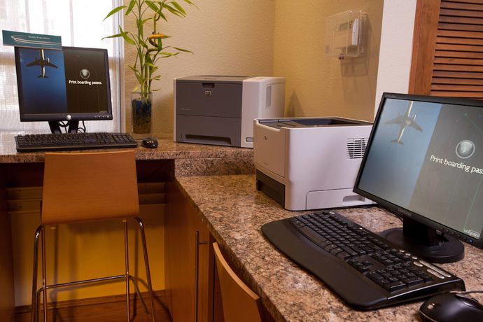 Imagen de los interiores del Hotel Towneplace Suites By Marriott Fort Meade National Business Park. Foto 14