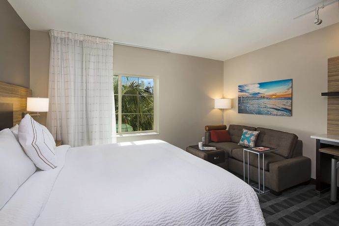 Imagen de la habitación del Hotel Towneplace Suites By Marriott Fort Myers Estero. Foto 4