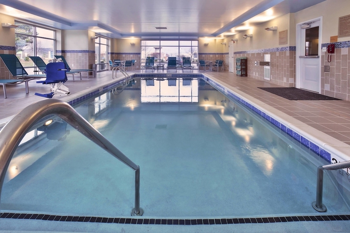 Imagen de la piscina del Hotel Towneplace Suites By Marriott Franklin Cool Springs. Foto 19