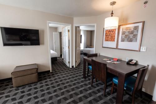 Imagen de la habitación del Hotel Towneplace Suites By Marriott Gahanna. Foto 17