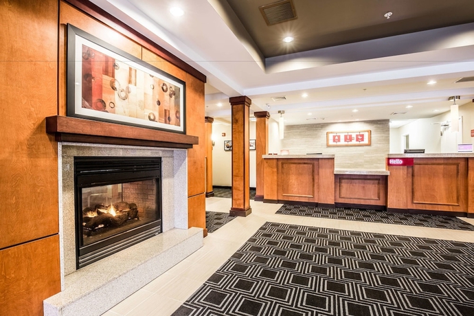 Imagen de los interiores del Hotel Towneplace Suites By Marriott Gilford. Foto 16