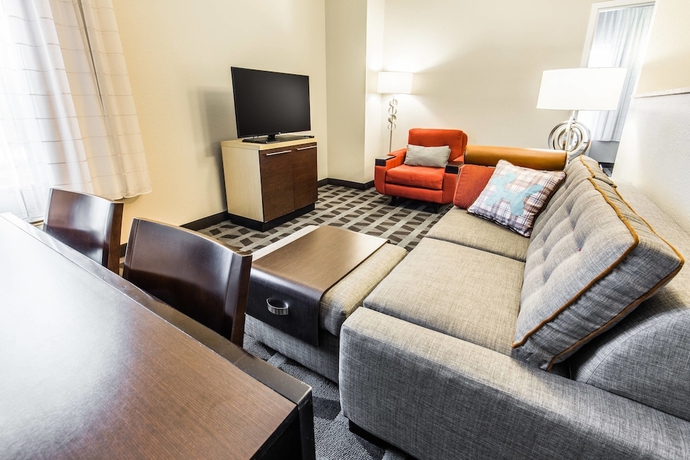 Imagen de la habitación del Hotel Towneplace Suites By Marriott Gilford. Foto 10
