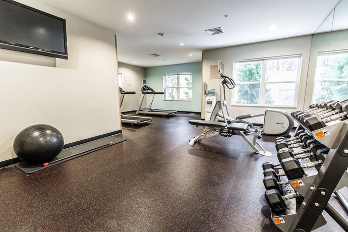 Imagen de los interiores del Hotel Towneplace Suites By Marriott Gilford. Foto 17