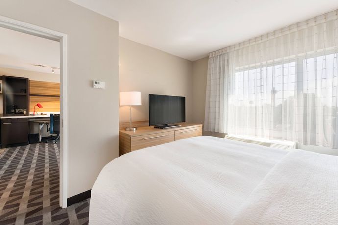 Imagen de la habitación del Hotel Towneplace Suites By Marriott Greensboro Coliseum Area. Foto 3