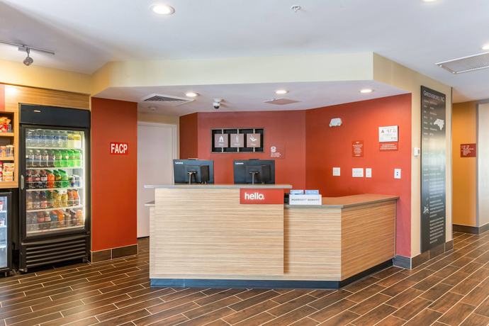 Imagen de los interiores del Hotel Towneplace Suites By Marriott Greensboro Coliseum Area. Foto 17