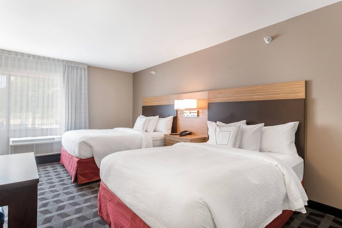 Imagen de la habitación del Hotel Towneplace Suites By Marriott Greensboro Coliseum Area. Foto 13