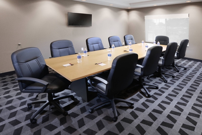 Imagen de los interiores del Hotel Towneplace Suites By Marriott Houston Westchase. Foto 13