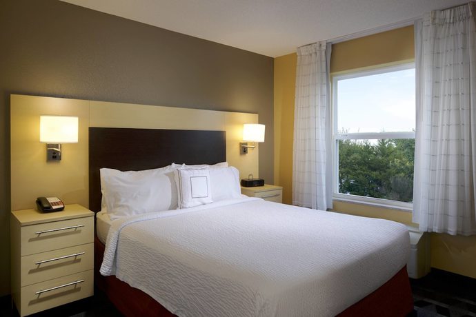 Imagen de la habitación del Hotel Towneplace Suites By Marriott Jacksonville. Foto 13