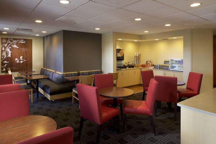 Imagen del bar/restaurante del Hotel Towneplace Suites By Marriott Jacksonville. Foto 2