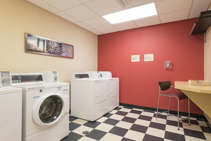 Imagen de los interiores del Hotel Towneplace Suites By Marriott Kalamazoo. Foto 12