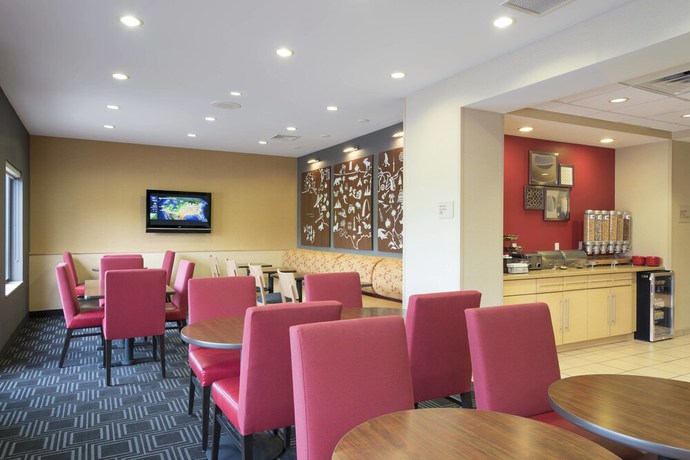 Imagen de los interiores del Hotel Towneplace Suites By Marriott Kalamazoo. Foto 13