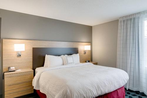 Imagen de la habitación del Hotel Towneplace Suites By Marriott Kansas City Liberty. Foto 15