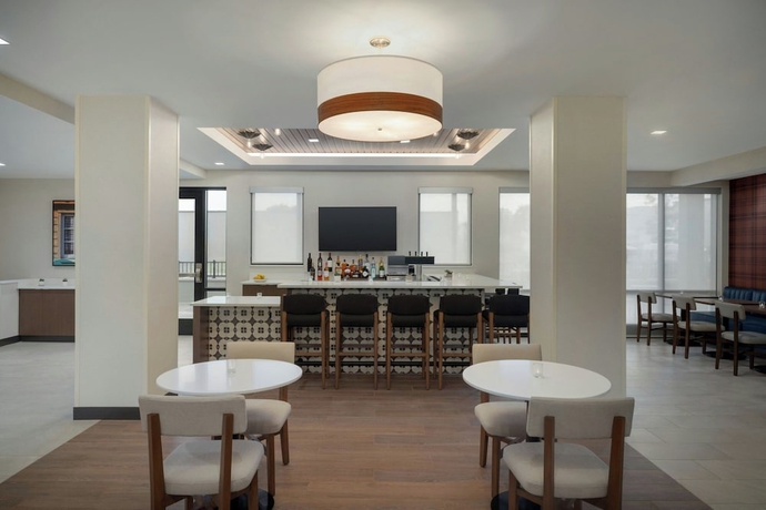 Imagen del bar/restaurante del Hotel Towneplace Suites By Marriott Lancaster, PA. Foto 3
