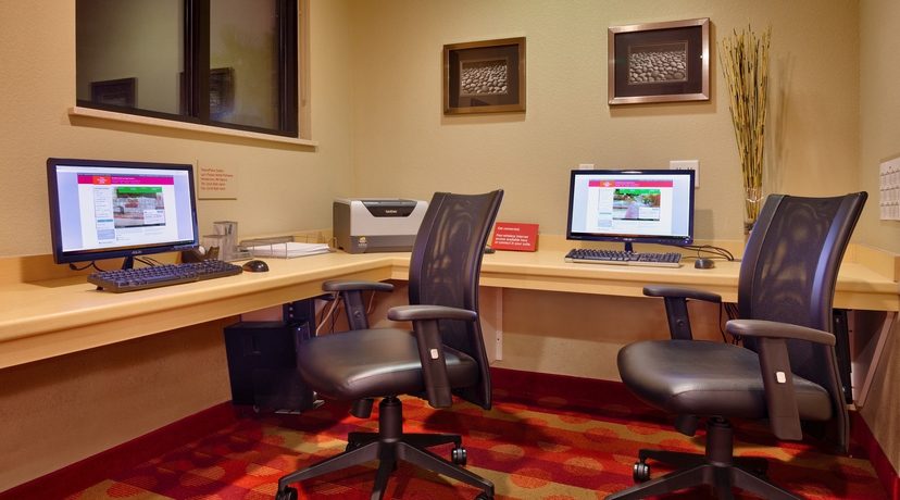 Imagen de los interiores del Hotel Towneplace Suites By Marriott Las Vegas Henderson. Foto 9