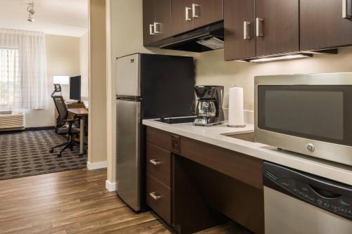 Imagen general del Hotel Towneplace Suites By Marriott Latham Albany Airpor. Foto 10