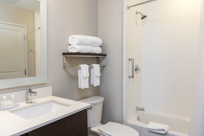 Imagen de la habitación del Hotel Towneplace Suites By Marriott Louisville North. Foto 7