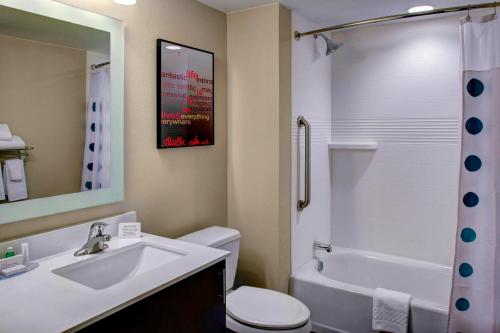 Imagen de la habitación del Hotel Towneplace Suites By Marriott Macon Mercer University. Foto 19