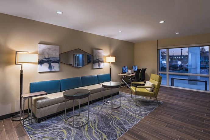 Imagen de los interiores del Hotel Towneplace Suites By Marriott Naples. Foto 17