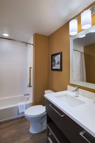 Imagen de la habitación del Hotel Towneplace Suites By Marriott Naples. Foto 16