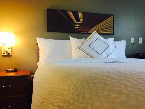 Imagen de la habitación del Hotel Towneplace Suites By Marriott Newark Silicon Valley. Foto 2